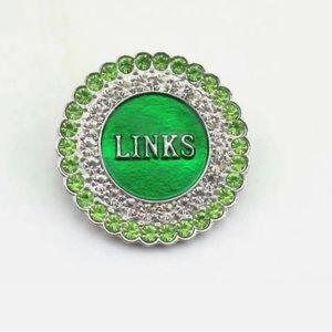 Links brooch pin